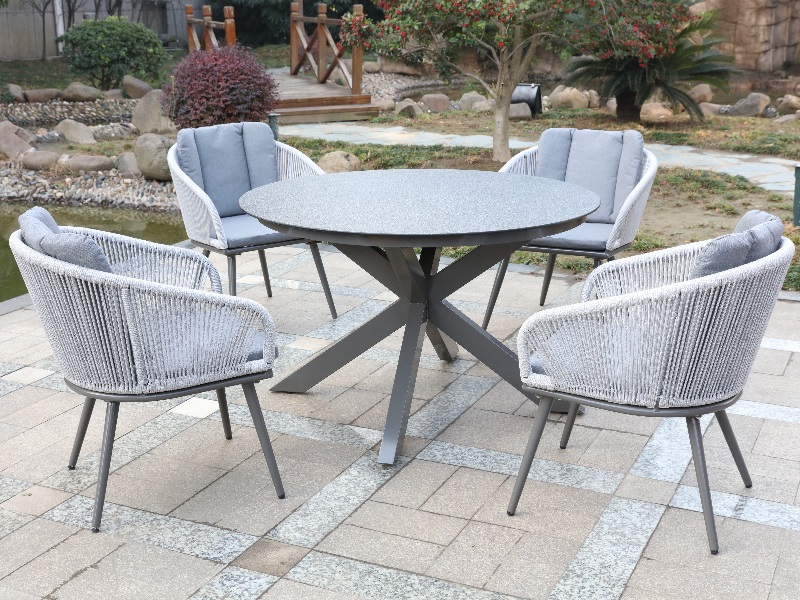 Royalcraft Aspen 4 Seater Set Dining Set at Gardenman